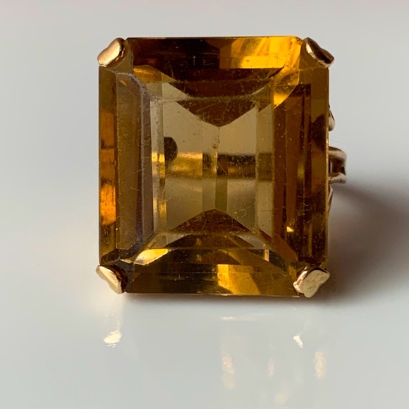 VINTAGE 14K YELLOW GOLD HUGE STEP EMERALD CUT CITRINE QUARTZ RING STATEMENT - Picture 15 of 16